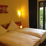 Bio Bayerischer Wirt מלון 4*