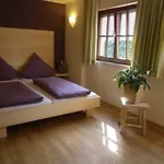 Bio Bayerischer Wirt 4* אוגסבורג