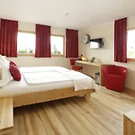 Bio Bayerischer Wirt מלון 4*