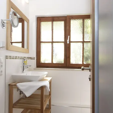 Bio Bayerischer Wirt Hotel 4*