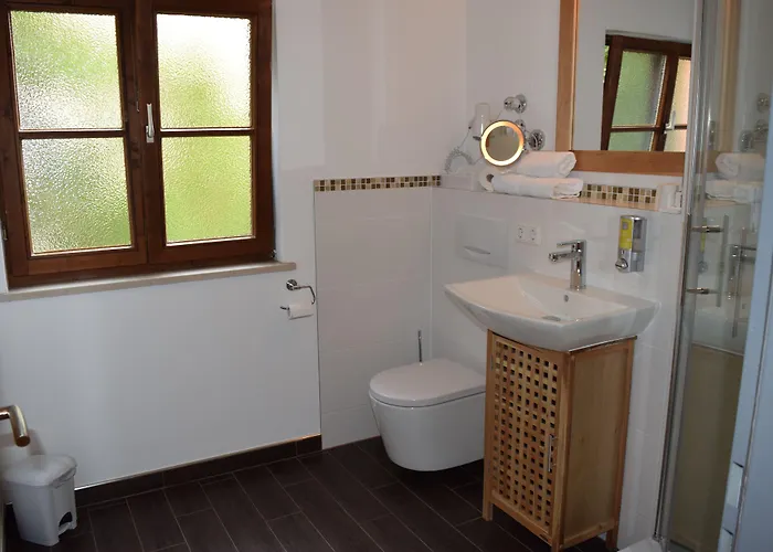 Bio Bayerischer Wirt 4* اوغسبورغ